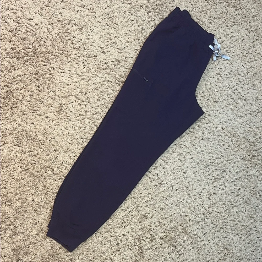 FIGS Zamora Jogger Scrub Pants 11 Pocket Technical Collection- Eggplant - Picture 5 of 11